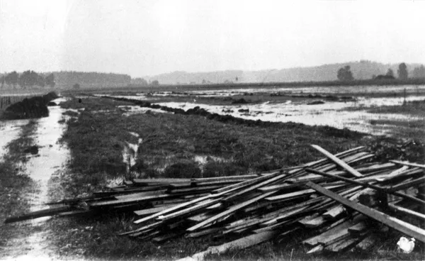 Hochwasser und Arbeiten and er Drainage