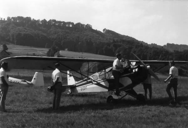 Erste Flugzeugschlepps in Paterzell
