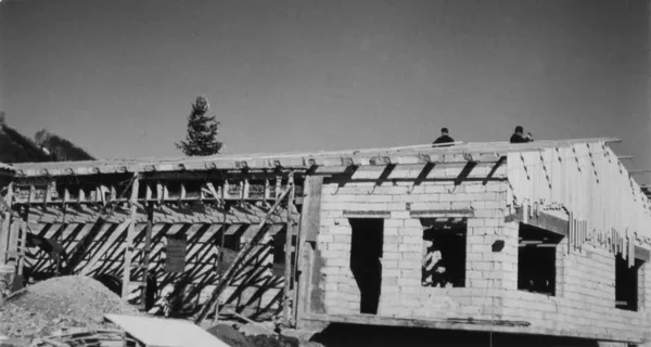 Die zweite Halle in Paterzell